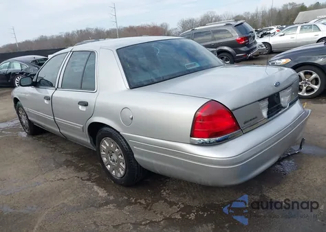 2005 Ford Crown Victoria Standard from USA, damaged, VIN 2FAFP73W25X117107